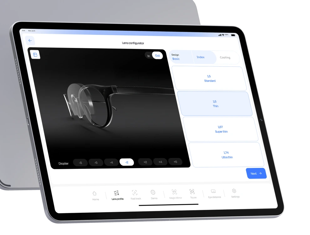 iPad affichant une application de configurateur de verres avec un modèle 3D de lunettes et des options d'épaisseur de verre